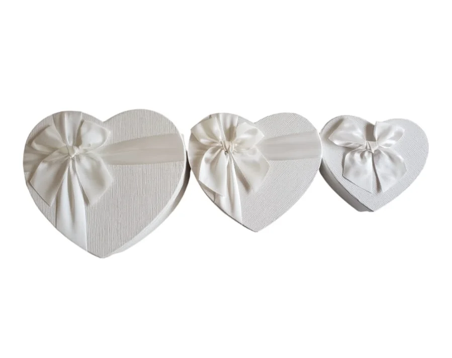 PAQUETE CAJA BLANCA CORAZON  X3 